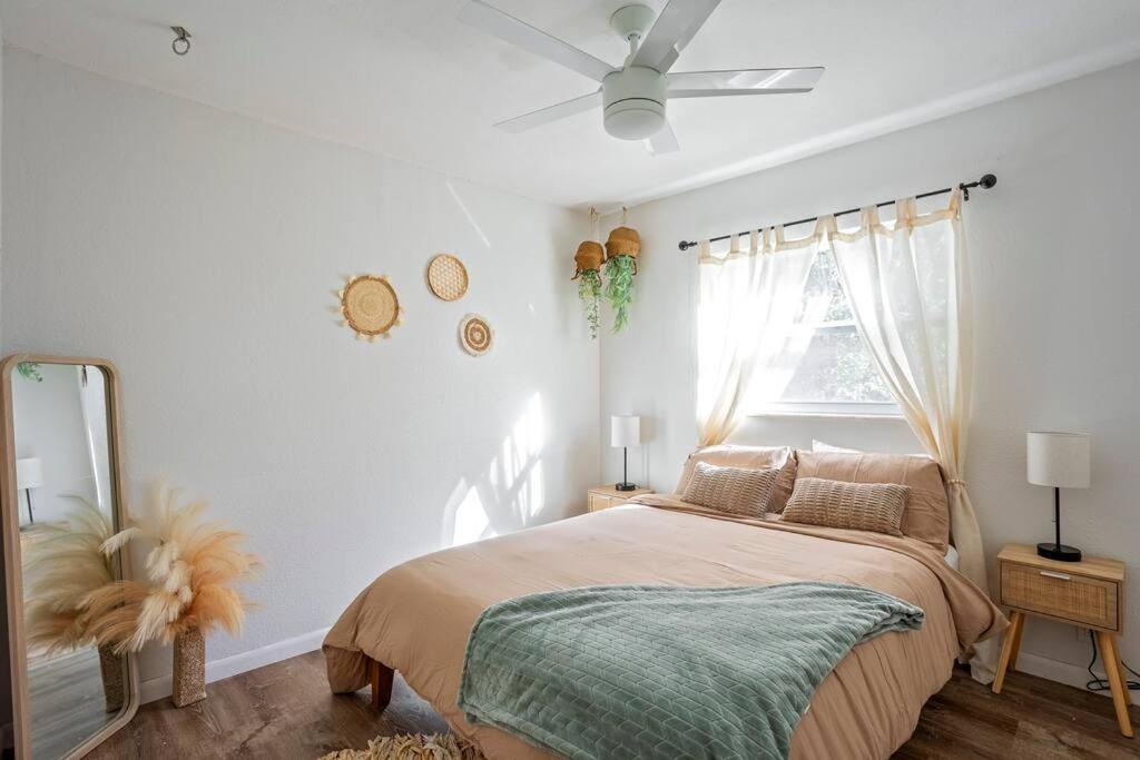 Cozy Lakefront Home W/ Pool -7 Mins From Legoland Winter Haven Buitenkant foto