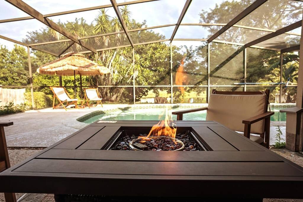 Cozy Lakefront Home W/ Pool -7 Mins From Legoland Winter Haven Buitenkant foto